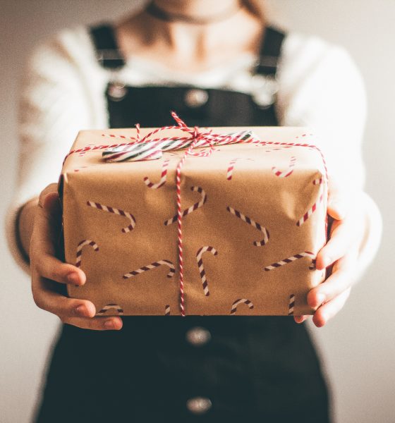 Last Minute Holiday Gifts Under $25